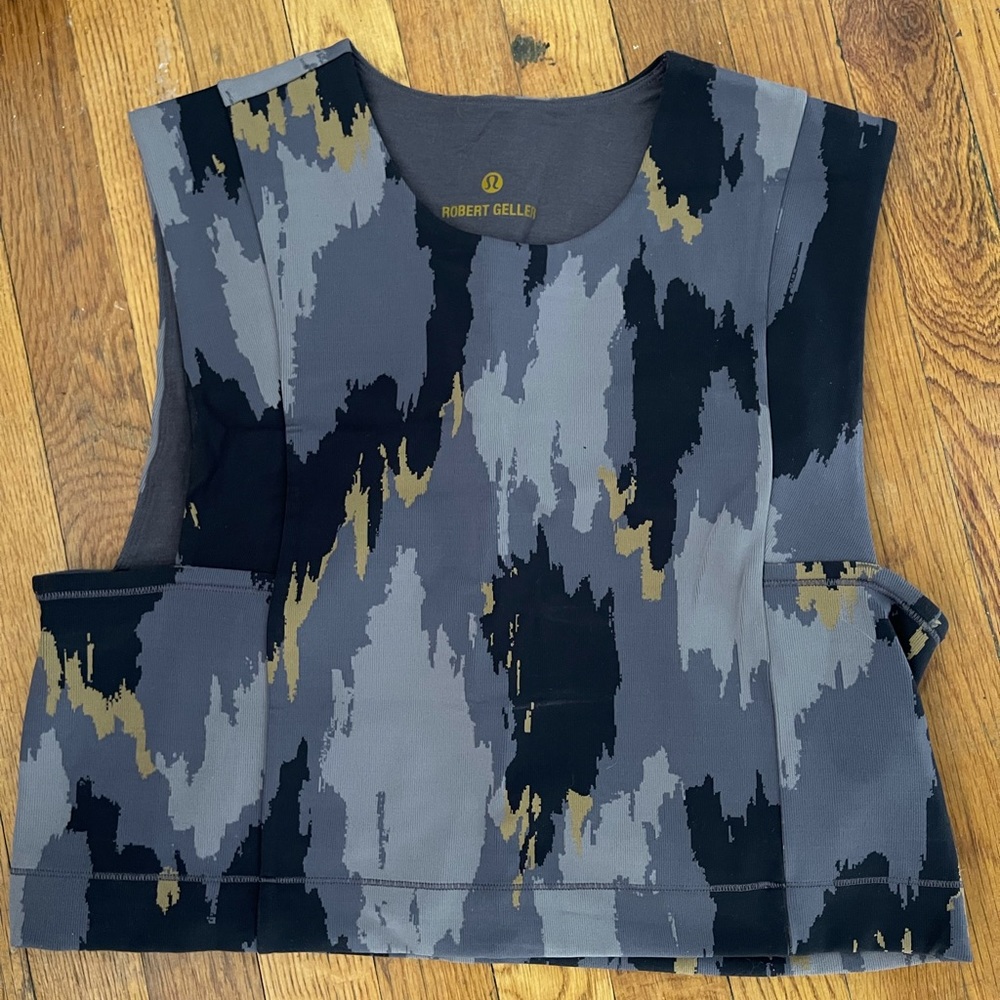 Lululemon tank top